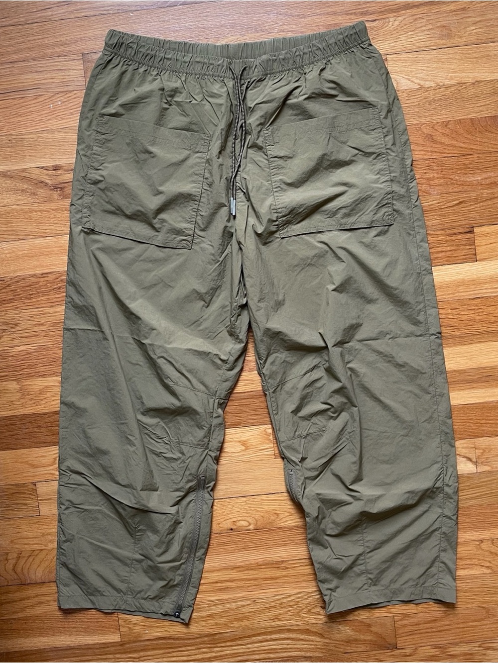 Free People Movement olive green tan lightweight cargo pants - size Large